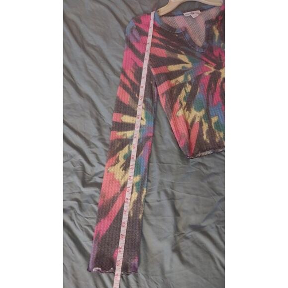 NWOT Form Fitting Spiral Tie-Dye Ribbed CropTop By Sugar & Jade Girls Size Large - Picture 6 of 7